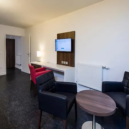 Aparthotel Adonis Maison Internationale 3*