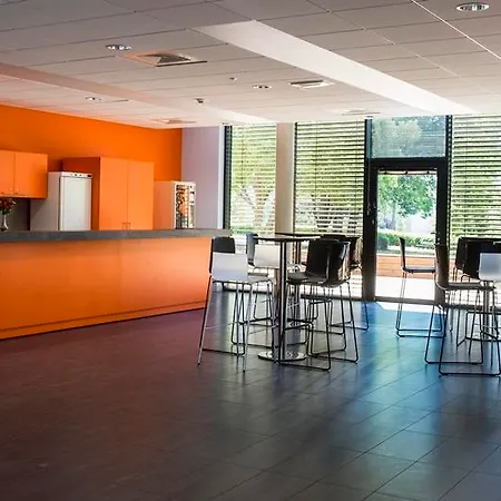 Adonis Maison Internationale Hotel apartamentowy