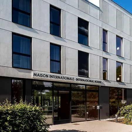 Adonis Maison Internationale Dijon