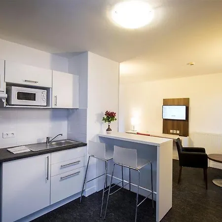 Adonis Maison Internationale Aparthotel Dijon