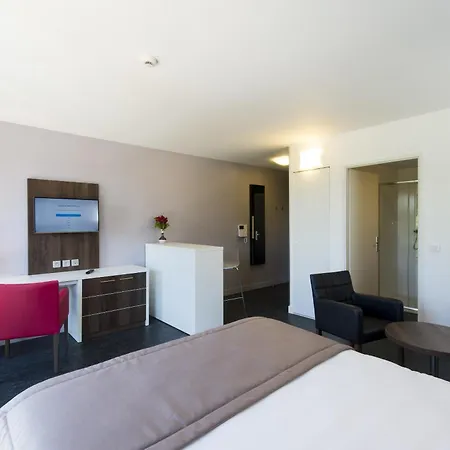 Aparthotel Adonis Maison Internationale Dijon