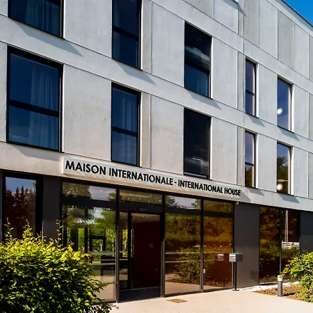 Adonis Maison Internationale 3* Digione