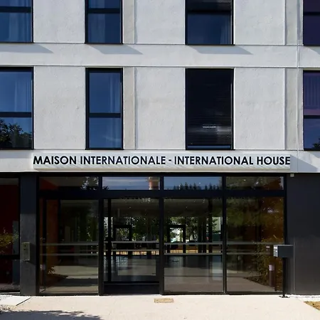 Adonis Maison Internationale 3* Dijon