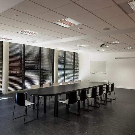 Aparthotel Adonis Maison Internationale Dijon