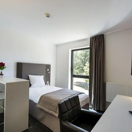 Aparthotel Adonis Maison Internationale 3*