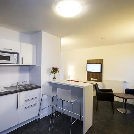 Adonis Maison Internationale Aparthotel 3*