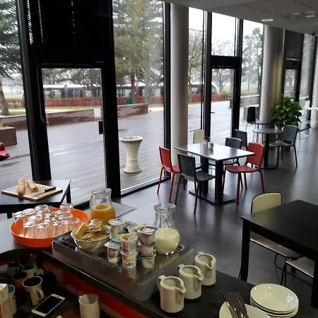 Adonis Maison Internationale Dijon