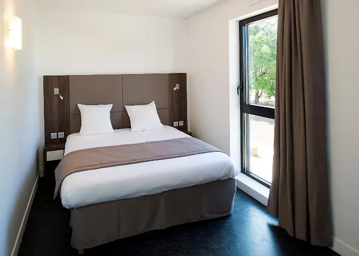 Adonis Maison Internationale Апарт-отель