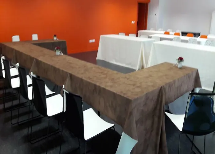 Adonis Maison Internationale